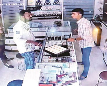 व्यावसायिकांनो सावधान: Phone Pay चा दाखवला खोटा मेसेज; सराफाला 63 हजारांना गंडा