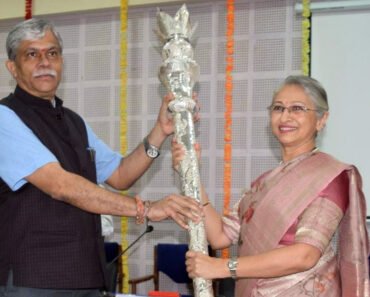 लेफ्ट जन. डॉ. माधुरी कानिटकर यांनी MUHSच्या कुलगुरु पदाचा कार्यभार स्विकारला