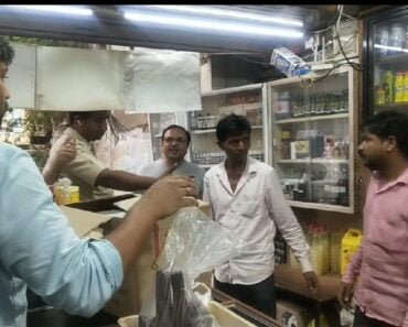 Breaking News: नाशिकच्या सुखलाल दगडू तेली चांदवडकर यांच्या दुकानावर वनविभागाचा छापा…