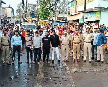 рдирд╛рд╢рд┐рдХ: рдкрдВрдЪрд╡рдЯреАрддреАрд▓ рдЧреЛрд│реАрдмрд╛рд░ рдкреНрд░рдХрд░рдгрд╛рддреАрд▓ рд╕рдВрд╢рдпрд┐рддрд╛рдВрдЪреА рдкрд░рд┐рд╕рд░рд╛рддреВрди рдзрд┐рдВрдб рдирд╛рд╢рд┐рдХ: рдкрдВрдЪрд╡рдЯреАрддреАрд▓ рдЧреЛрд│реАрдмрд╛рд░ рдкреНрд░рдХрд░рдгрд╛рддреАрд▓ рд╕рдВрд╢рдпрд┐рддрд╛рдВрдЪреА рдкрд░рд┐рд╕рд░рд╛рддреВрди рдзрд┐рдВрдб