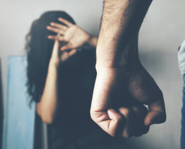 नाशिक: गर्भवतीला क्रूर वागणूक, पतीसह सासरच्यांवर गुन्हा दाखल !
