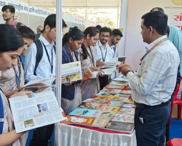 рдЪреМрдереЗ рд╡рд┐рд╢реНрд╡ рдорд░рд╛рдареА рд╕рдВрдореЗрд▓рди: рд╕рдВрдореЗрд▓рдирд╛рддреАрд▓ рд╕реНрдЯрд╛реЕрд▓рд╡рд░реАрд▓ рдЪрд░рд┐рддреНрд░рдЧреНрд░рдВрде рдЖрдгрд┐ рдХрдерд╛рдВрдирд╛ рд╡рд╛рдЪрдХрд╛рдВрдЪреА рд╡рд┐рд╢реЗрд╖ рдкрд╕рдВрддреА рдЪреМрдереЗ рд╡рд┐рд╢реНрд╡ рдорд░рд╛рдареА рд╕рдВрдореЗрд▓рди: рд╕рдВрдореЗрд▓рдирд╛рддреАрд▓ рд╕реНрдЯрд╛реЕрд▓рд╡рд░реАрд▓ рдЪрд░рд┐рддреНрд░рдЧреНрд░рдВрде рдЖрдгрд┐ рдХрдерд╛рдВрдирд╛ рд╡рд╛рдЪрдХрд╛рдВрдЪреА рд╡рд┐рд╢реЗрд╖ рдкрд╕рдВрддреА