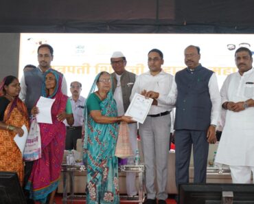 рдирд╛рд╢рд┐рдХ рд╢рд╣рд░рд╛рддреАрд▓ рдкреНрд░рддреНрдпреЗрдХ рдорд╛рд▓рдорддреНрддрд╛ рдзрд╛рд░рдХрд╛рд▓рд╛ рдкреНрд░реЙрдкрд░реНрдЯреА рдХрд╛рд░реНрдб рджреЗрдгрд╛рд░- рдорд╣рд╕реВрд▓ рдордВрддреНрд░реА рдЪрдВрджреНрд░рд╢реЗрдЦрд░ рдмрд╛рд╡рдирдХреБрд│реЗ рдирд╛рд╢рд┐рдХ рд╢рд╣рд░рд╛рддреАрд▓ рдкреНрд░рддреНрдпреЗрдХ рдорд╛рд▓рдорддреНрддрд╛ рдзрд╛рд░рдХрд╛рд▓рд╛ рдкреНрд░реЙрдкрд░реНрдЯреА рдХрд╛рд░реНрдб рджреЗрдгрд╛рд░- рдорд╣рд╕реВрд▓ рдордВрддреНрд░реА рдЪрдВрджреНрд░рд╢реЗрдЦрд░ рдмрд╛рд╡рдирдХреБрд│реЗ