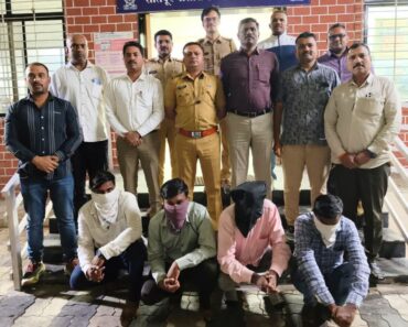 рдирд╛рд╢рд┐рдХ: рдЕрд╢реНрд▓реАрд▓ рд╡реНрд╣рд┐рдбреАрдУ рд╡реНрд╣рд╛рдпрд░рд▓ рдХрд░рдгреНрдпрд╛рдЪреА рдзрдордХреА рджреЗрдд резреи рд▓рд╛рдЦрд╛рдВрдЪреА рдЦрдВрдбрдгреА рдорд╛рдЧрдгрд╛рд▒реНрдпрд╛ рек рдЬрдгрд╛рдВрдирд╛ рдЕрдЯрдХ ! рдирд╛рд╢рд┐рдХ: рдЕрд╢реНрд▓реАрд▓ рд╡реНрд╣рд┐рдбреАрдУ рд╡реНрд╣рд╛рдпрд░рд▓ рдХрд░рдгреНрдпрд╛рдЪреА рдзрдордХреА рджреЗрдд резреи рд▓рд╛рдЦрд╛рдВрдЪреА рдЦрдВрдбрдгреА рдорд╛рдЧрдгрд╛рд▒реНрдпрд╛ рек рдЬрдгрд╛рдВрдирд╛ рдЕрдЯрдХ !