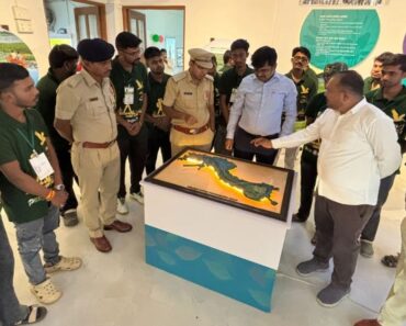 नाशिक: वन्यजीव सप्ताहानिमित्त नांदूरमध्यमेश्वर अभयारण्यात निसर्ग निर्वाचन केंद्र व तिकीट घराचे उद्घाटन